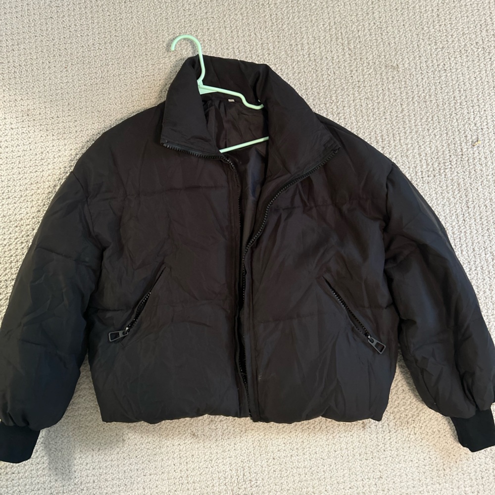 Cropped Black Puffer